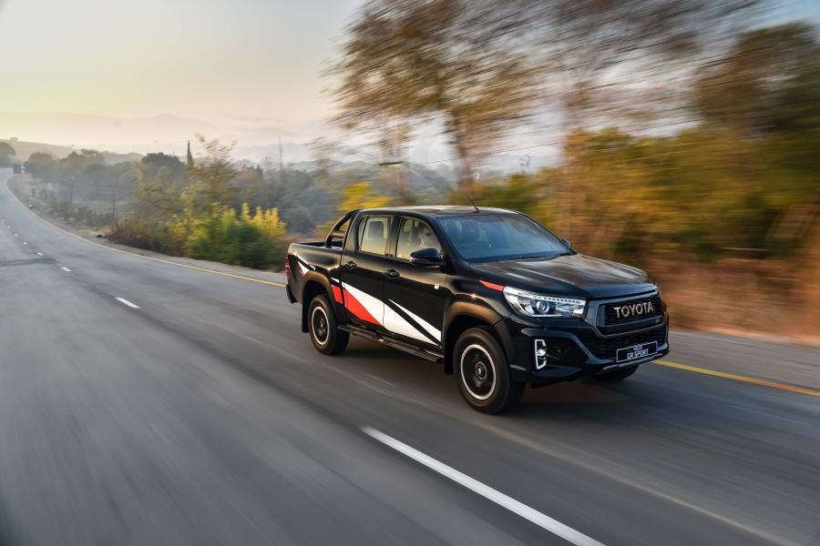  Toyota Hilux GR Sport Double Cab 2019 года  (ZA) (фото 23 из 43)